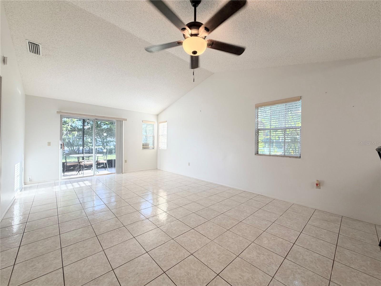 12605 KNOLLBROOK LN