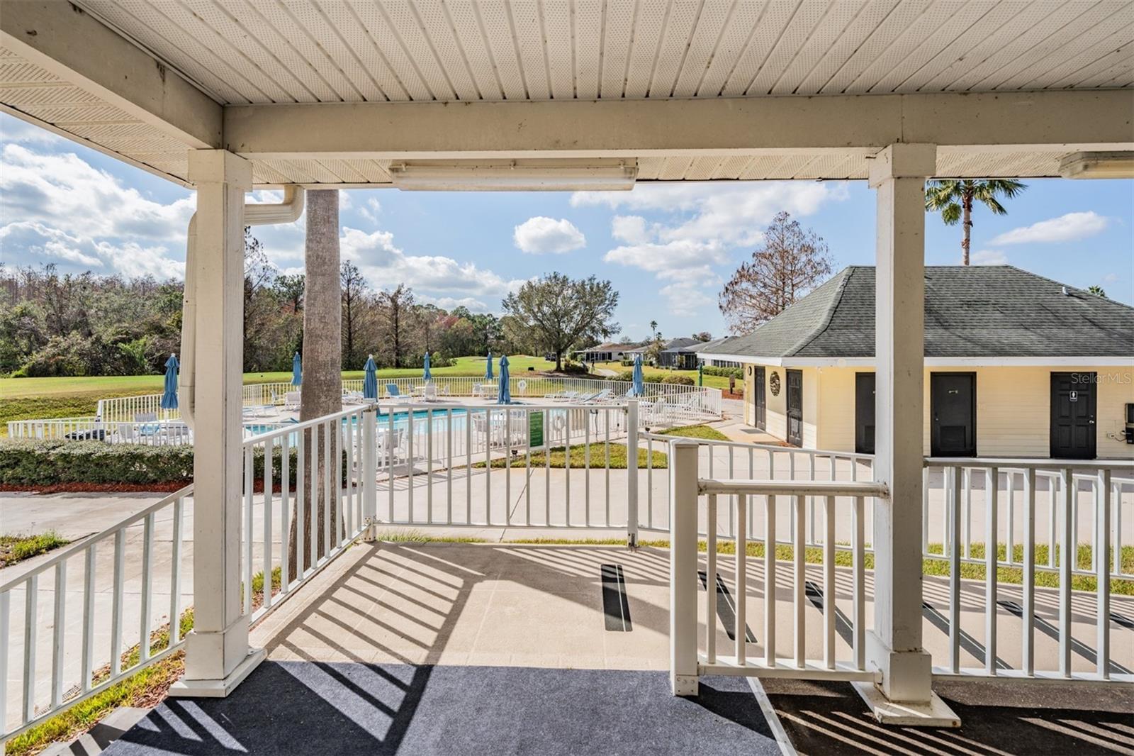 10231 CLEGHORN DR