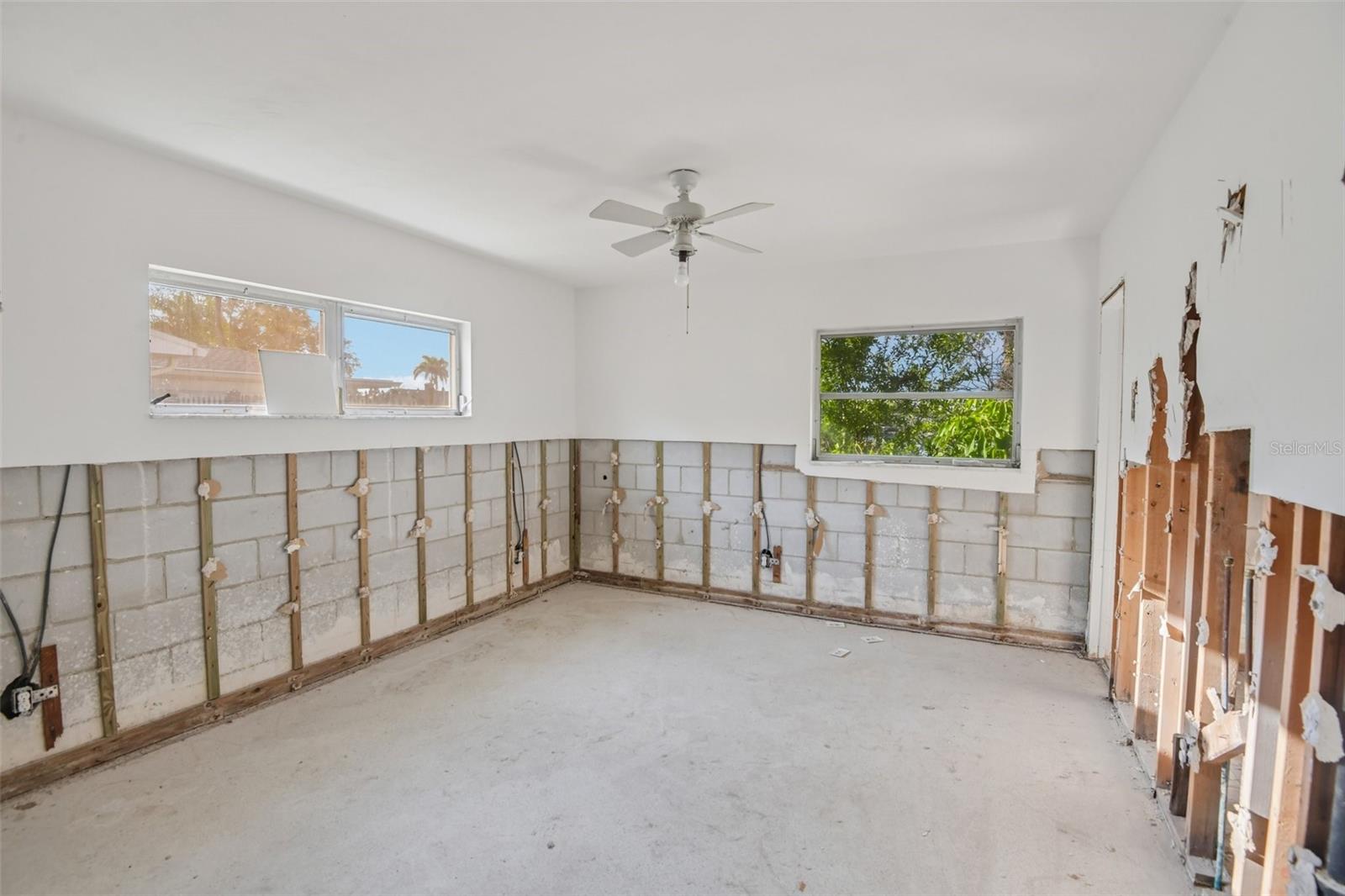 4008 DANA SHORES DR