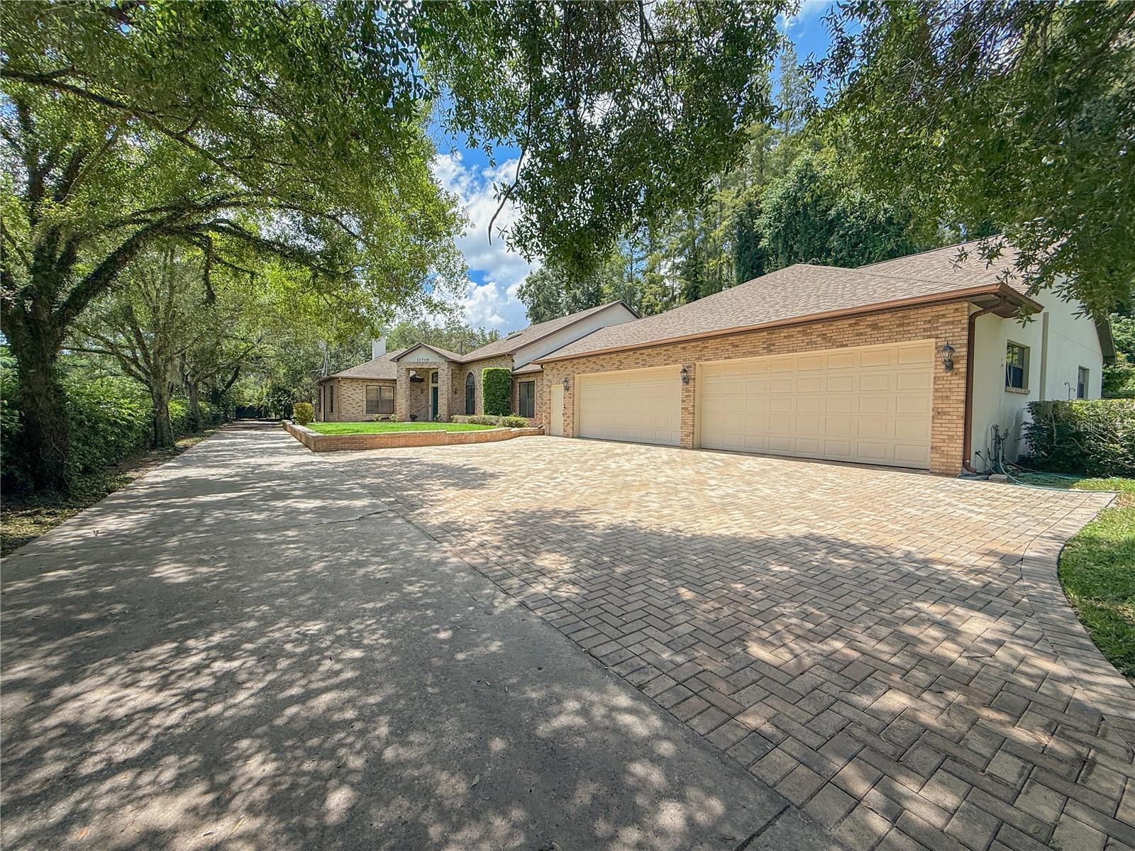 11708 ORANGE GROVE DR