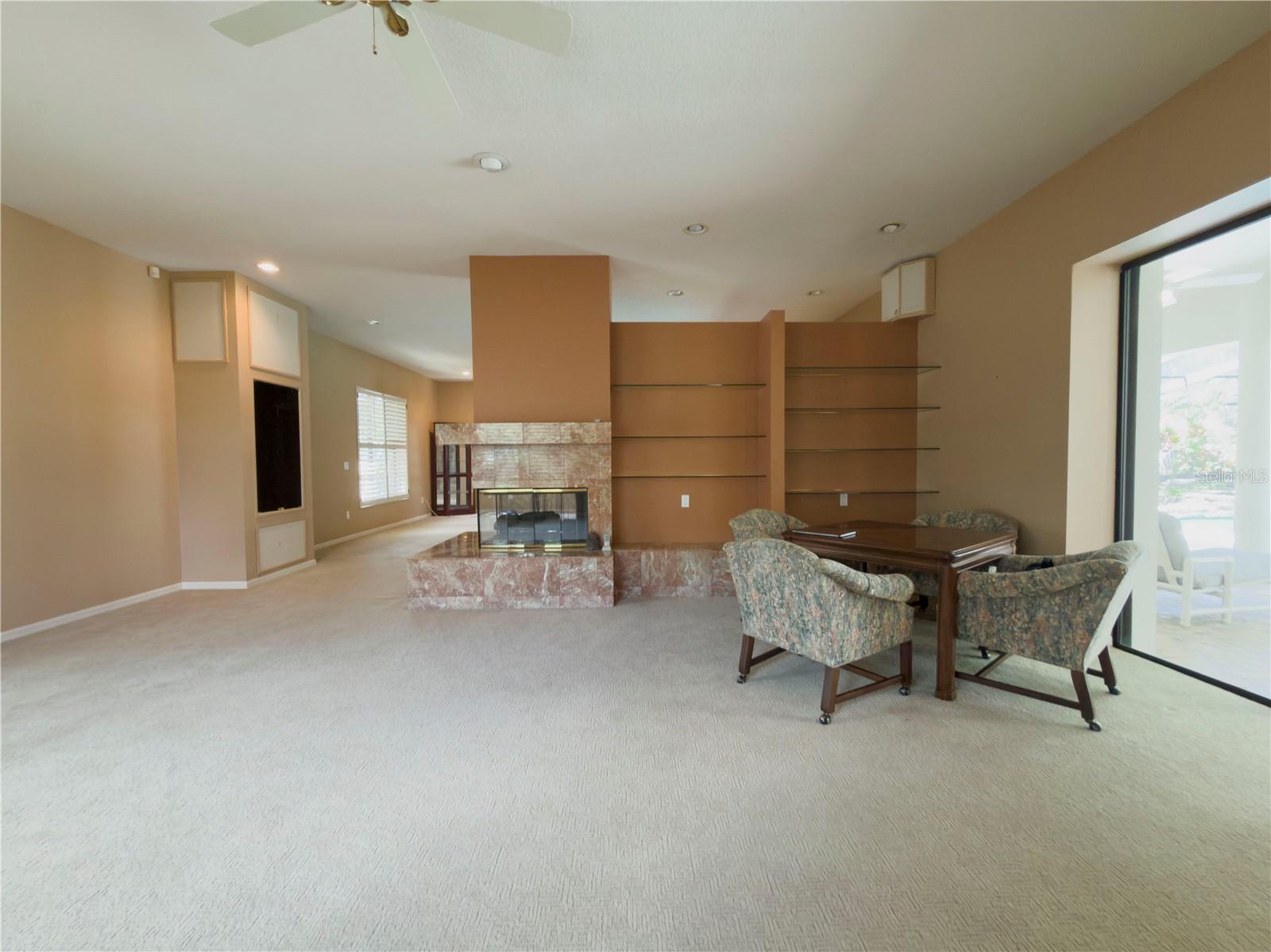11708 ORANGE GROVE DR