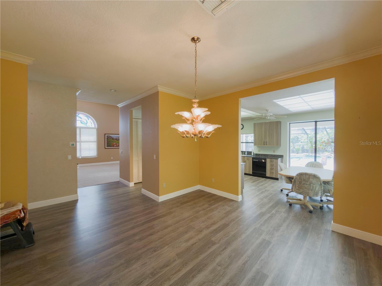 11708 ORANGE GROVE DR