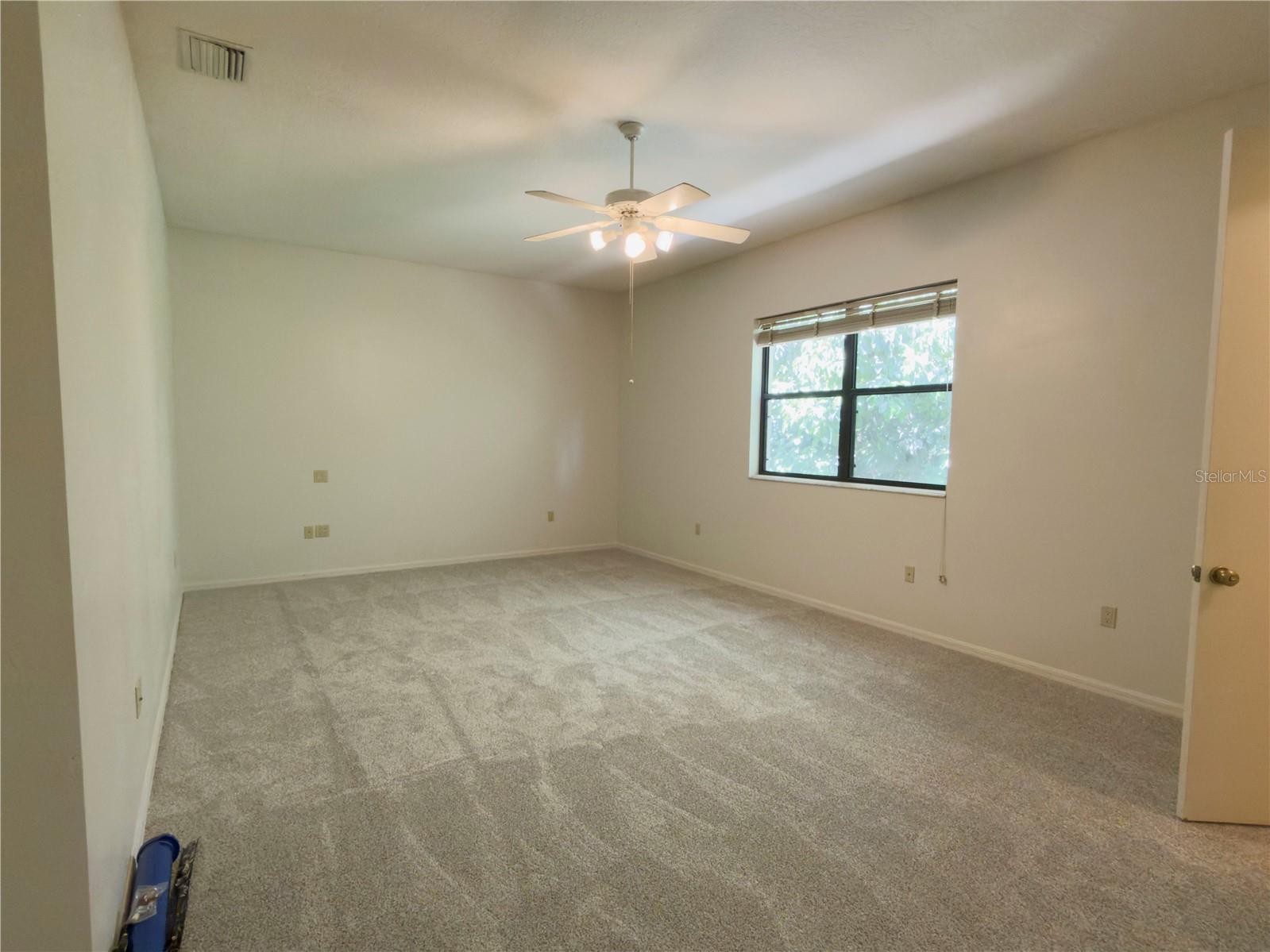 11708 ORANGE GROVE DR