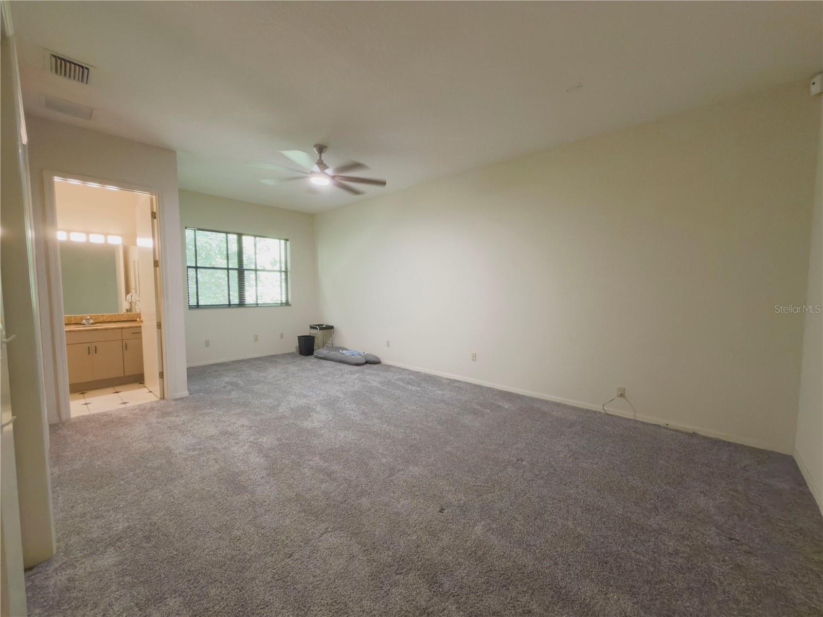 11708 ORANGE GROVE DR