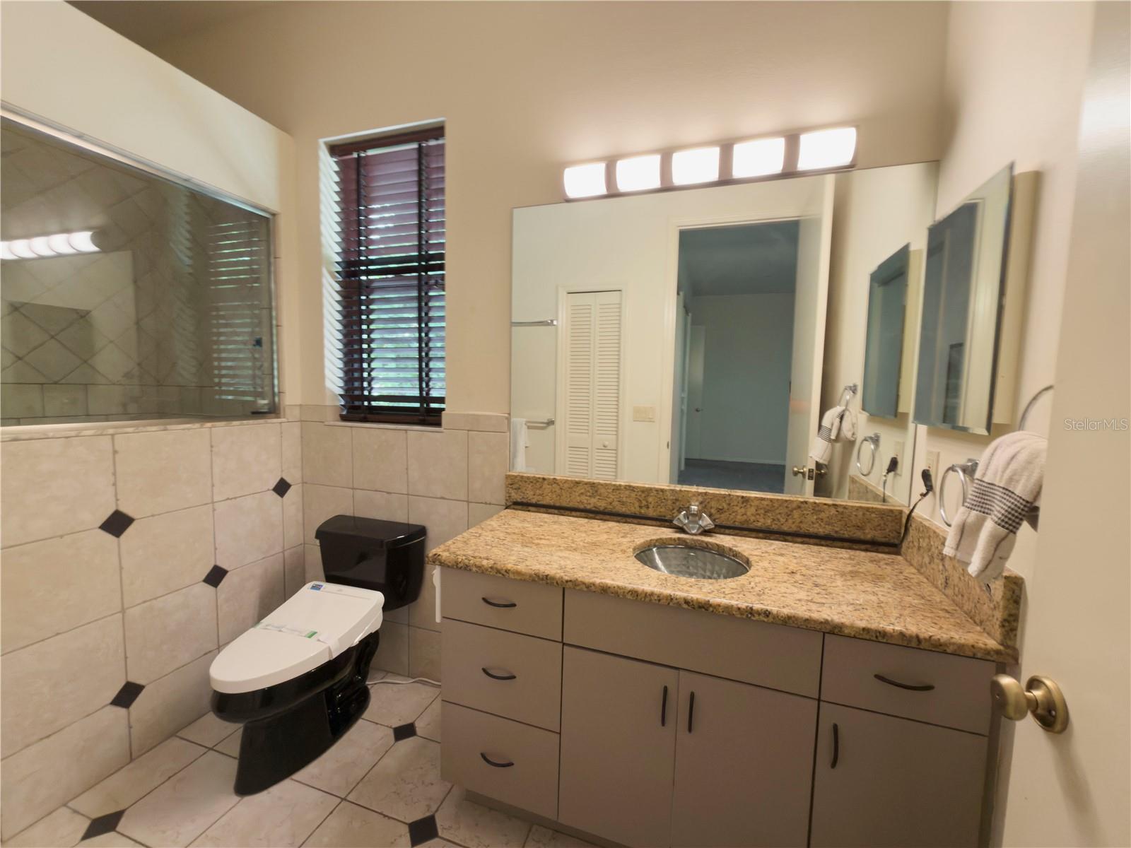 11708 ORANGE GROVE DR
