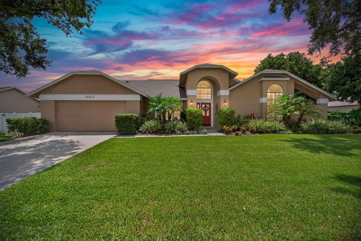 2317 Eagle Bluff Dr, Valrico