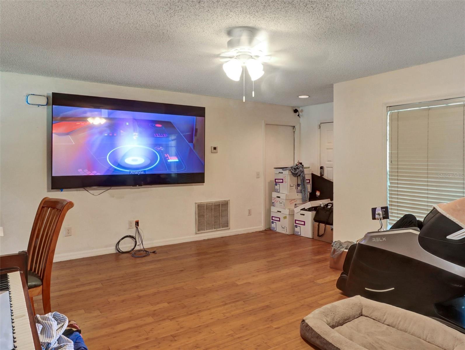 22817 SAINT THOMAS CIR