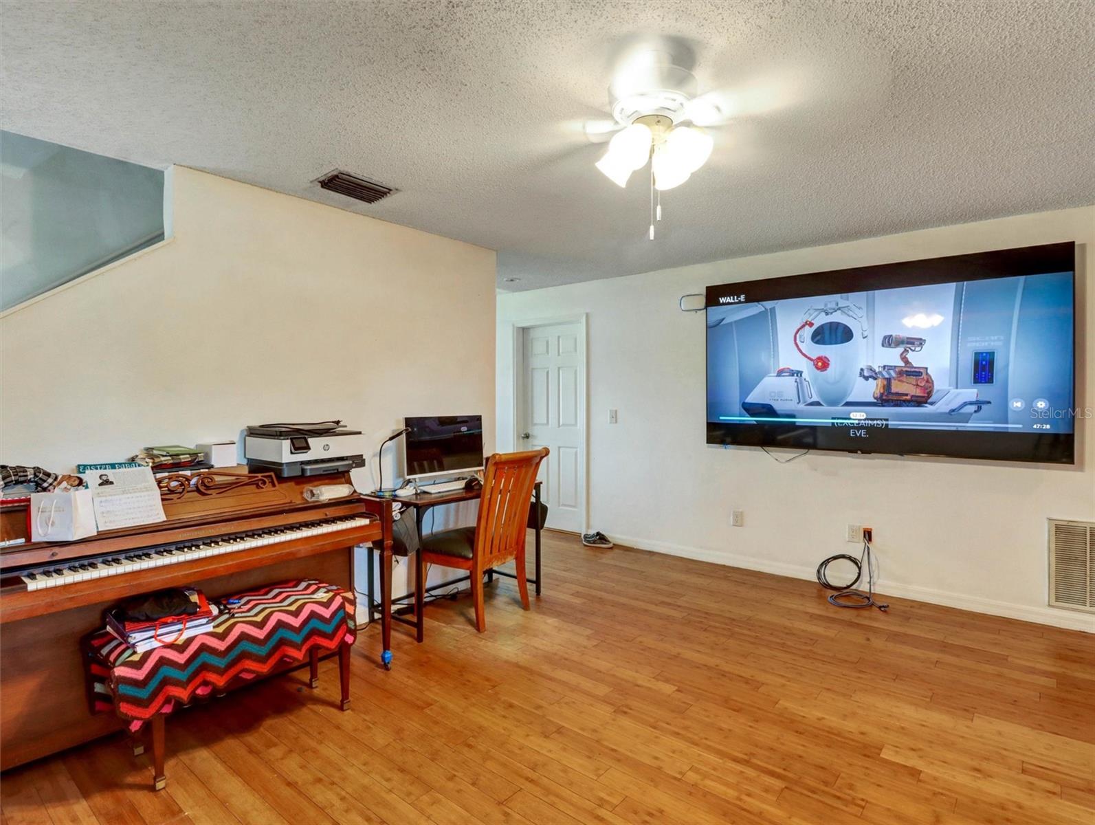 22817 SAINT THOMAS CIR