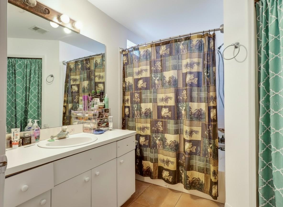 22817 SAINT THOMAS CIR