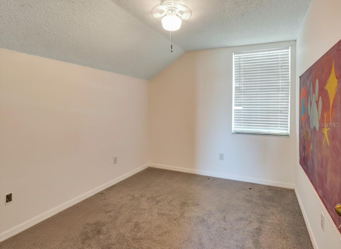 22817 SAINT THOMAS CIR