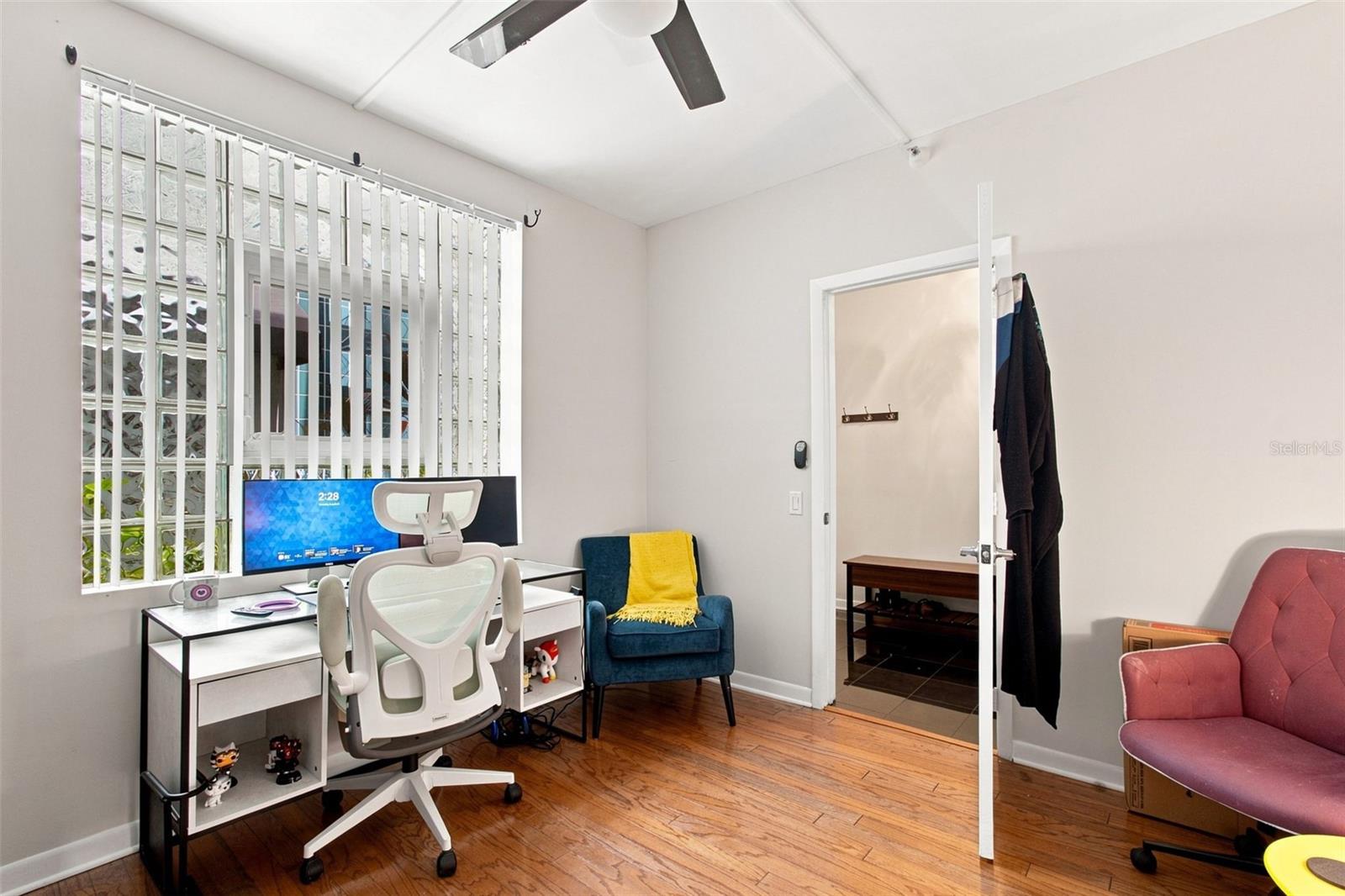 4950 BAYSHORE BLVD #8