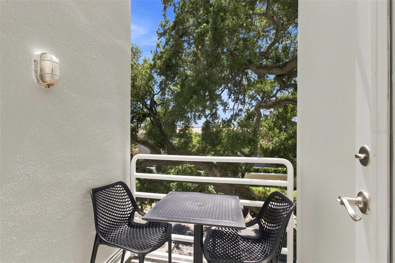 4950 BAYSHORE BLVD #8
