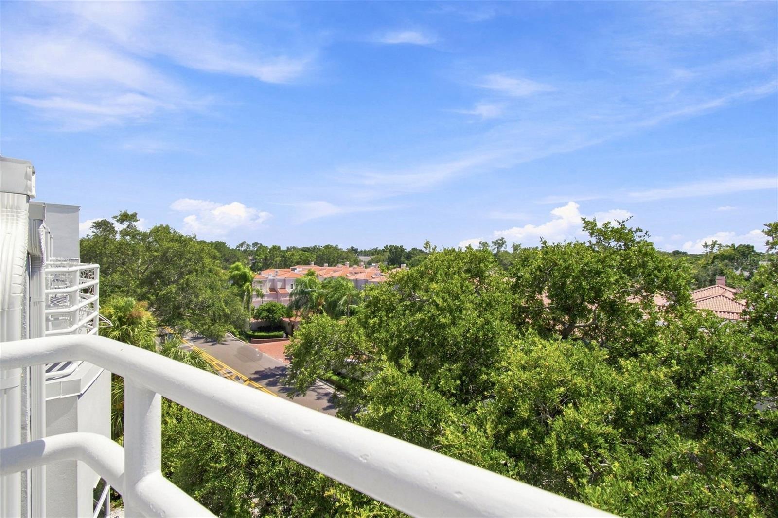 4950 BAYSHORE BLVD #8