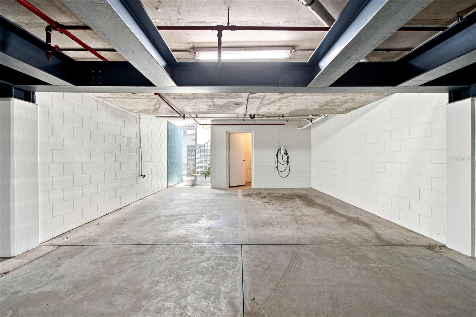 4950 BAYSHORE BLVD #8