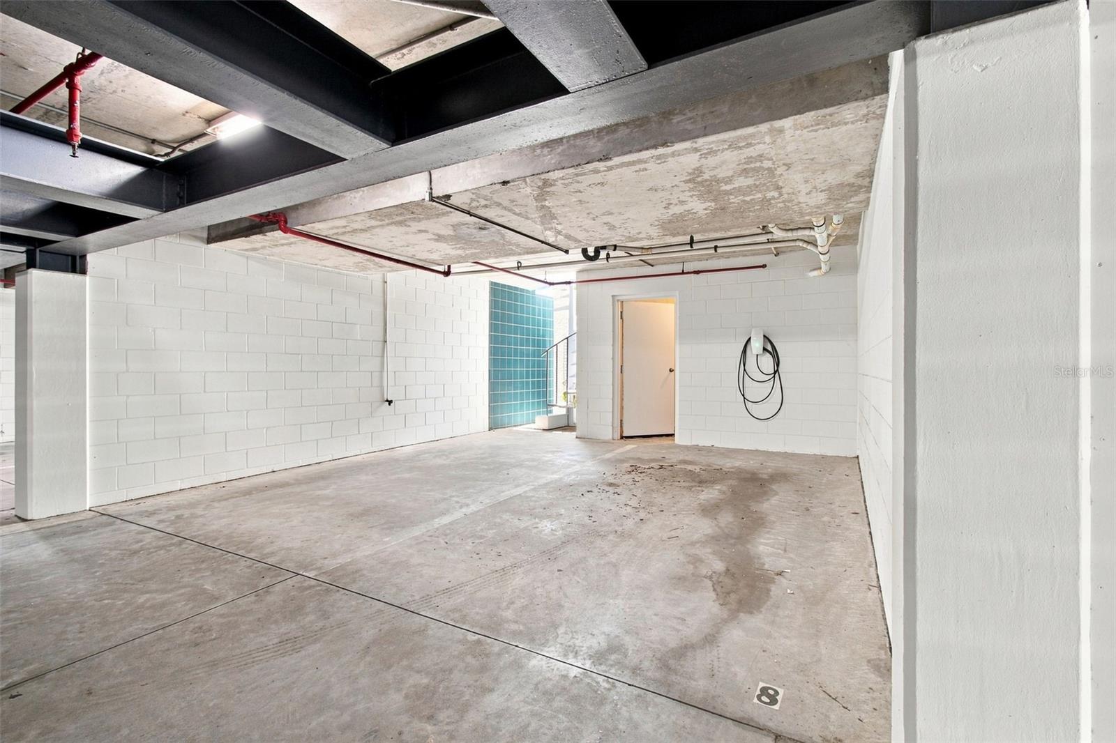 4950 BAYSHORE BLVD #8