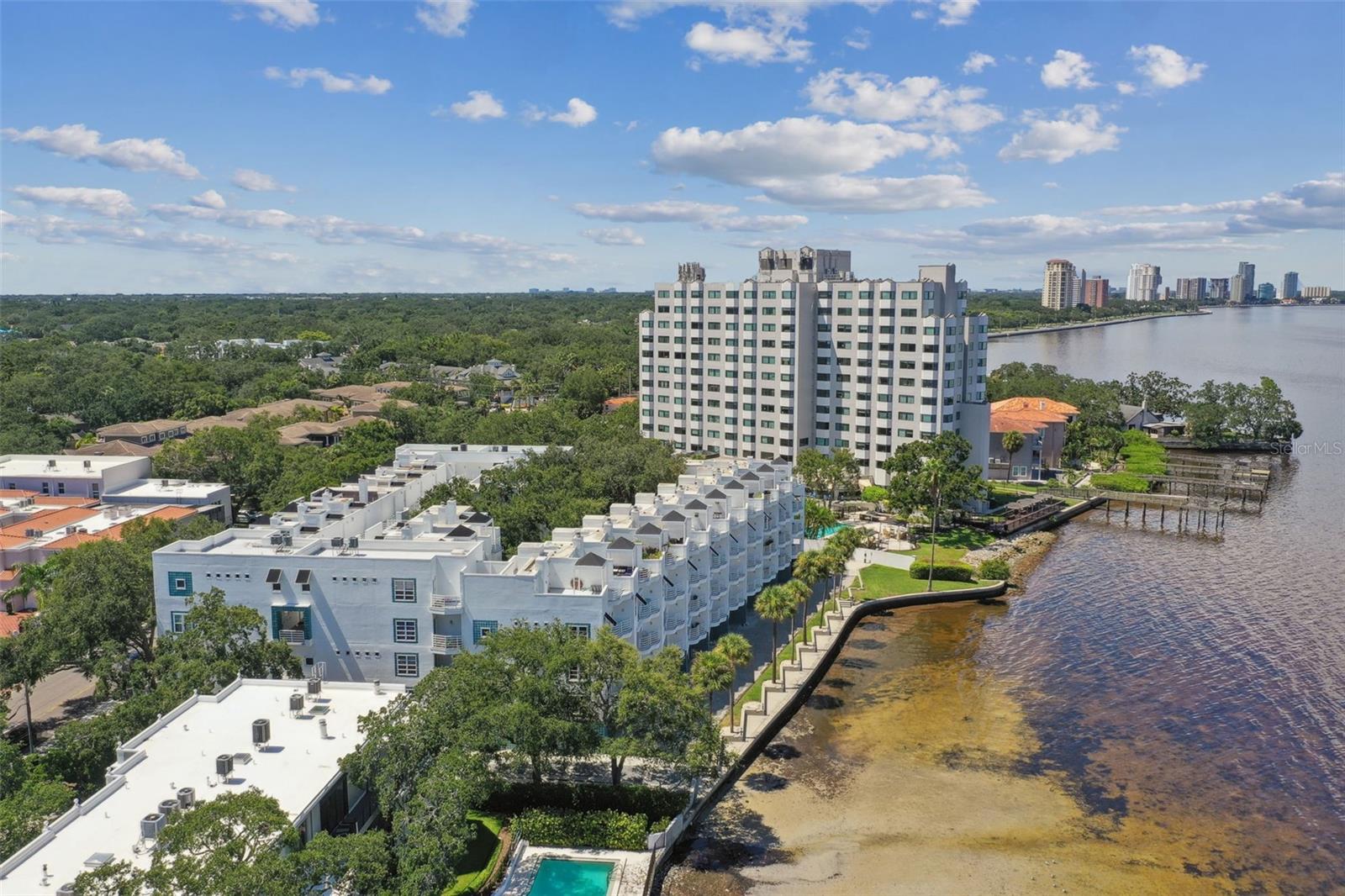 4950 BAYSHORE BLVD #8