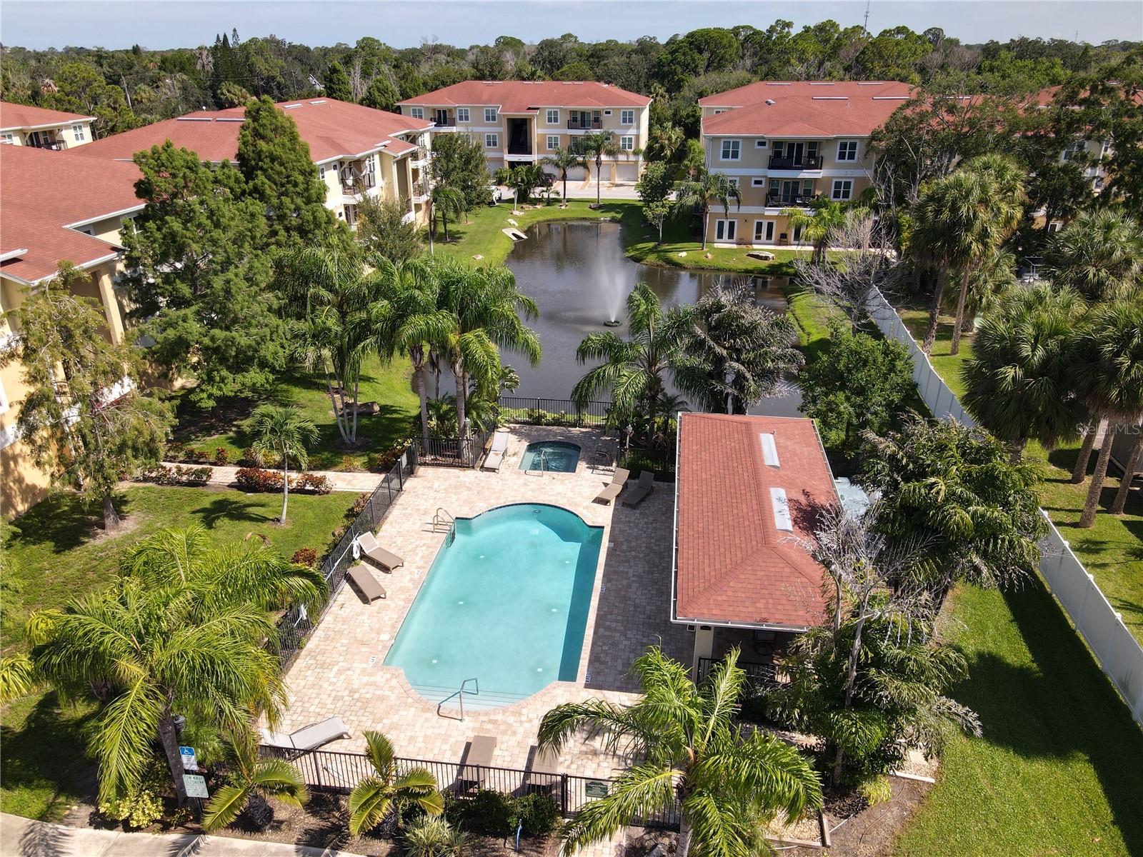 5041 ROYAL PALMS WAY #302