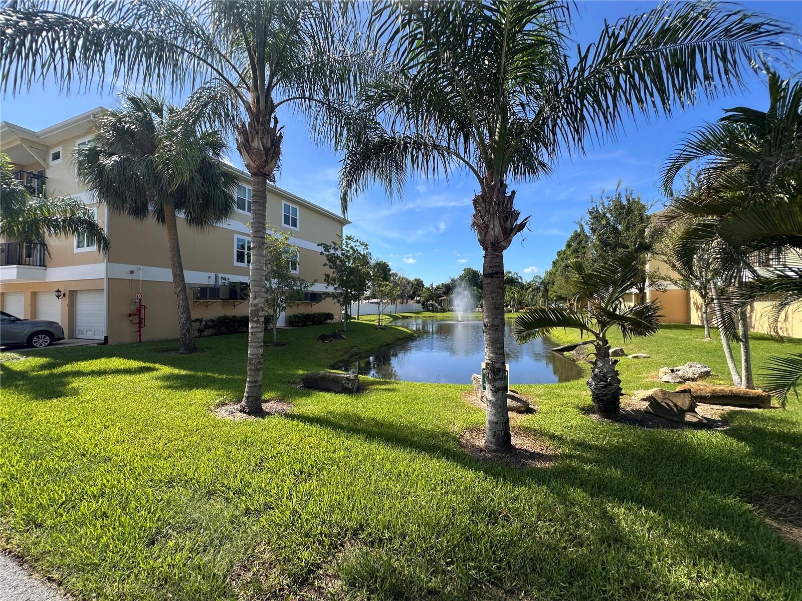 5041 ROYAL PALMS WAY #302