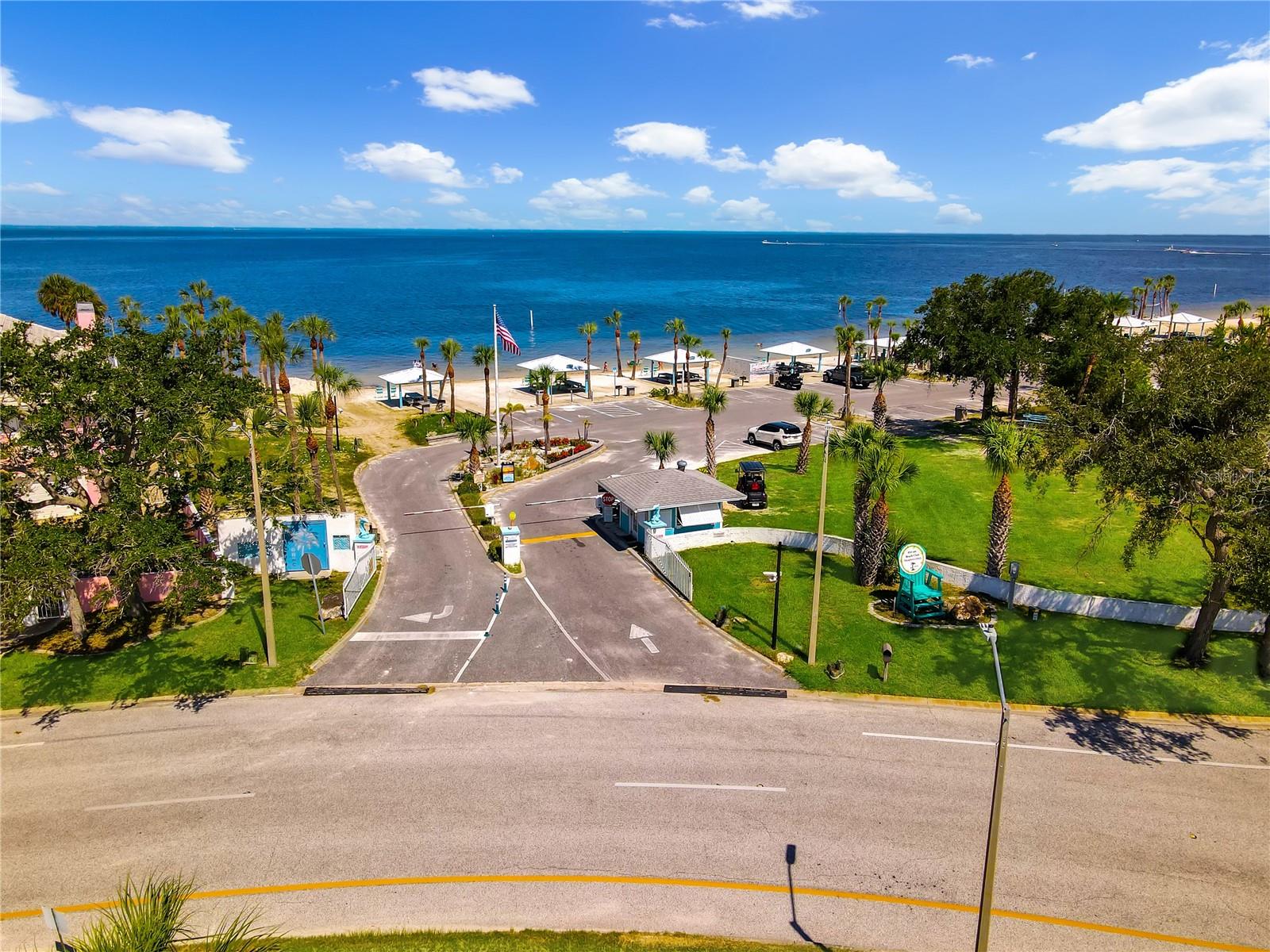 5041 ROYAL PALMS WAY #302