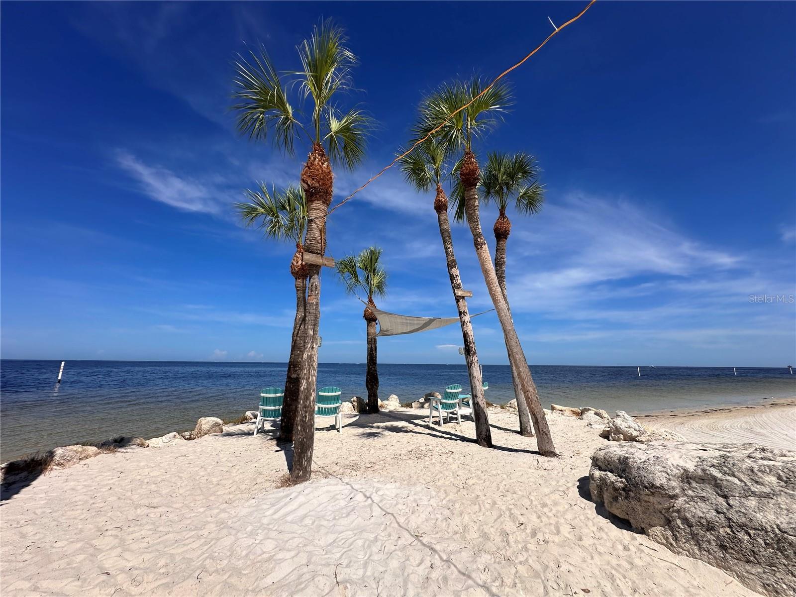 5041 ROYAL PALMS WAY #302