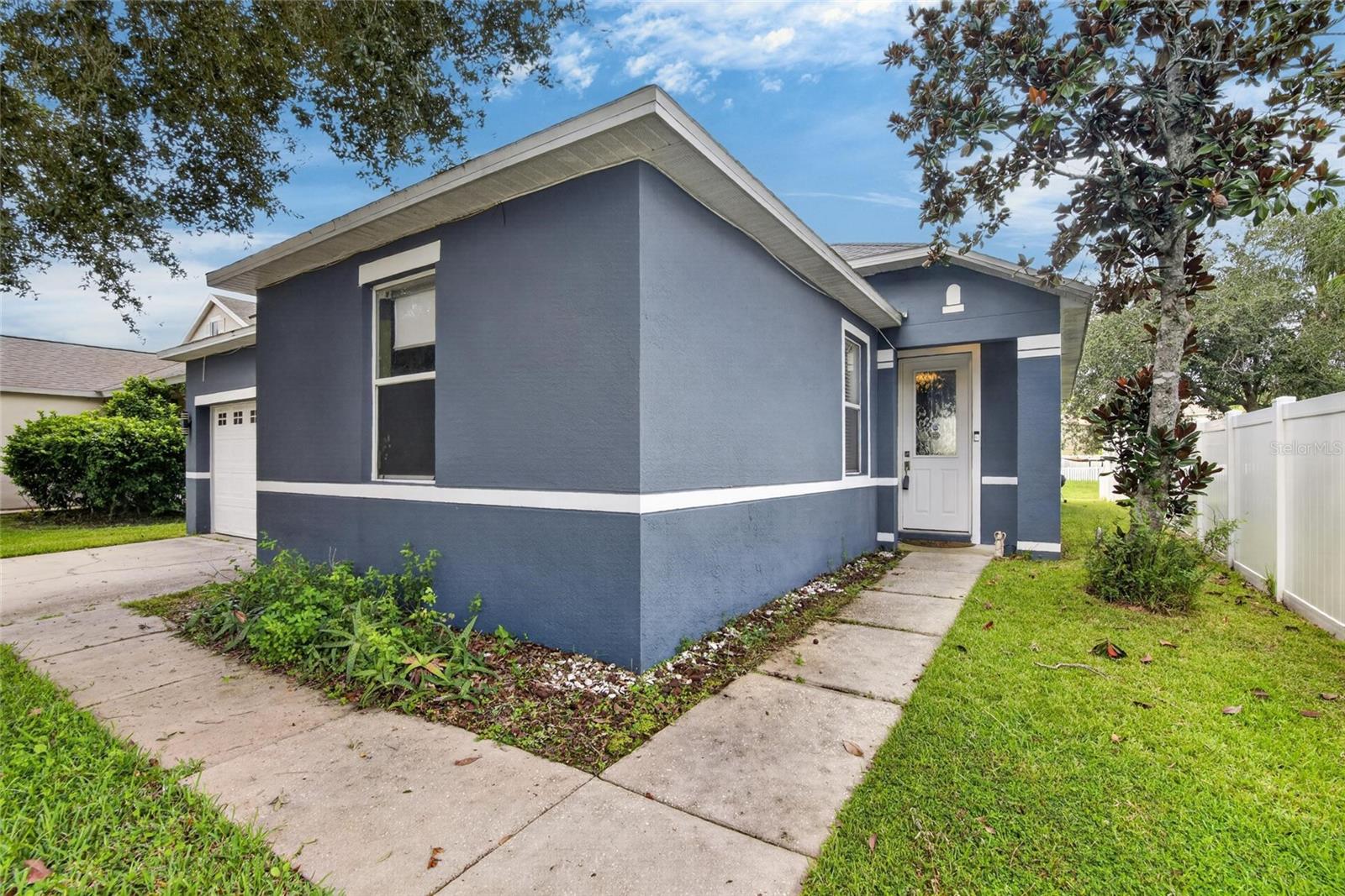 4951 WHISTLING PINES CT
