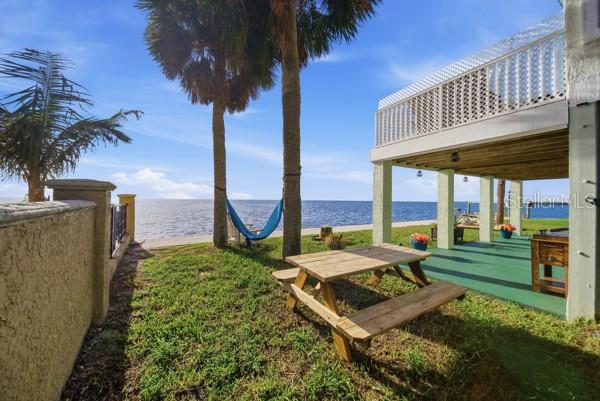 6421 DRIFTWOOD DR