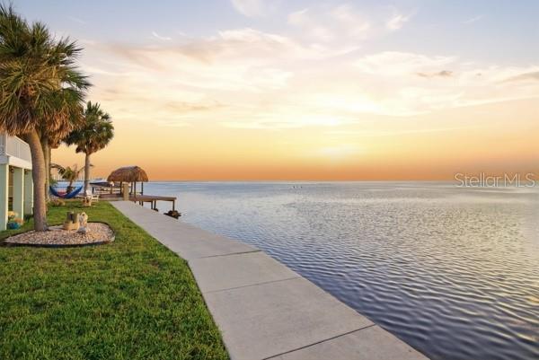 6421 DRIFTWOOD DR