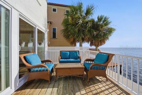 6421 DRIFTWOOD DR