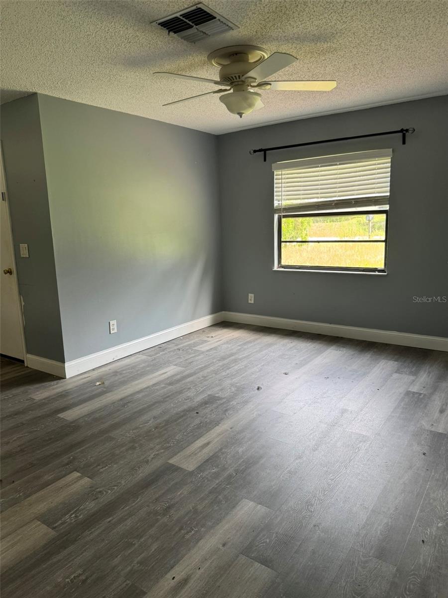 38745 CAMBRIDGE DR
