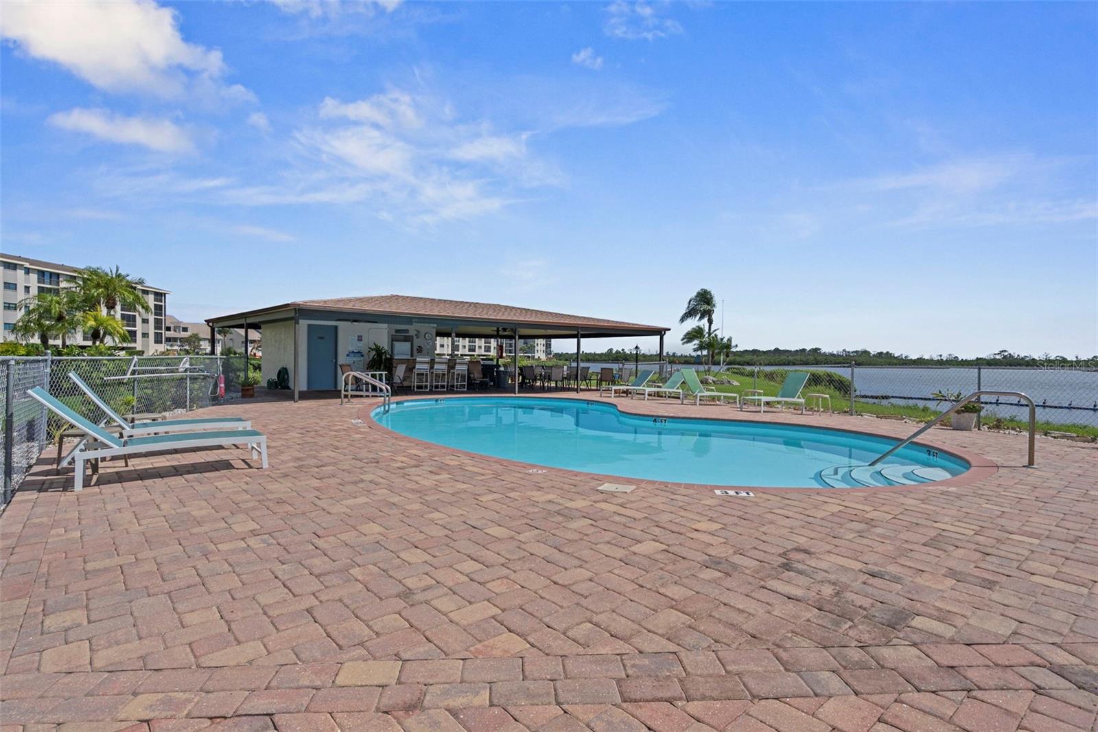 4650 BAY BLVD #1048