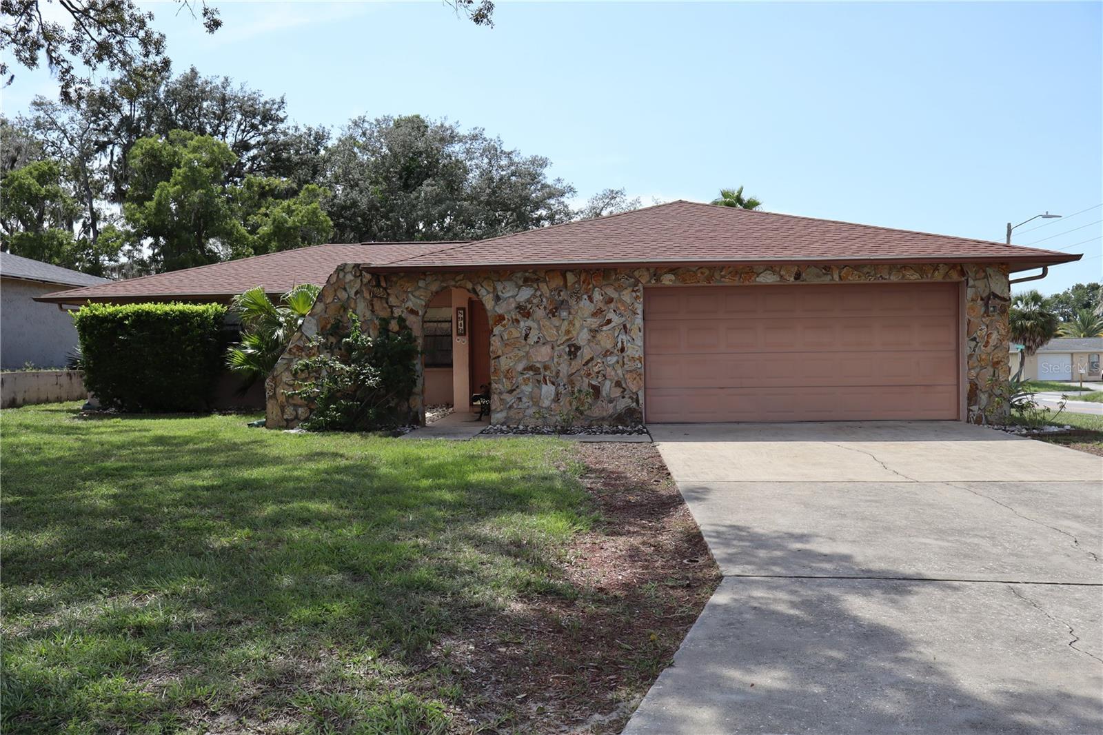 8949 Forest Lake Dr, Port Richey