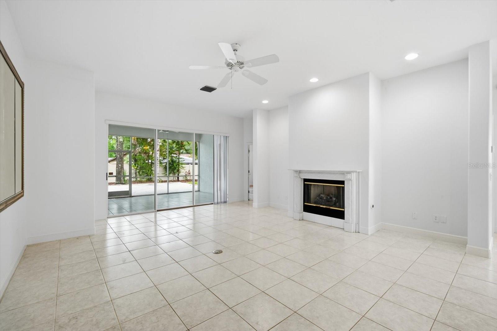 14902 DEVONSHIRE WOODS PL