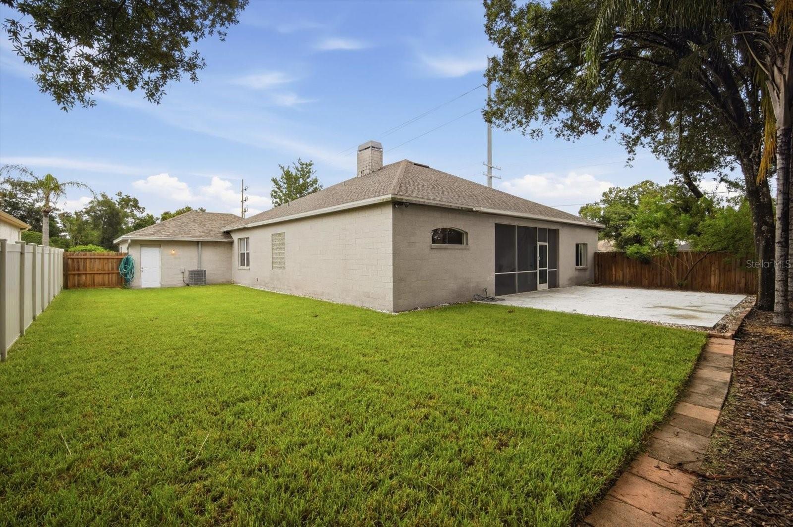 14902 DEVONSHIRE WOODS PL
