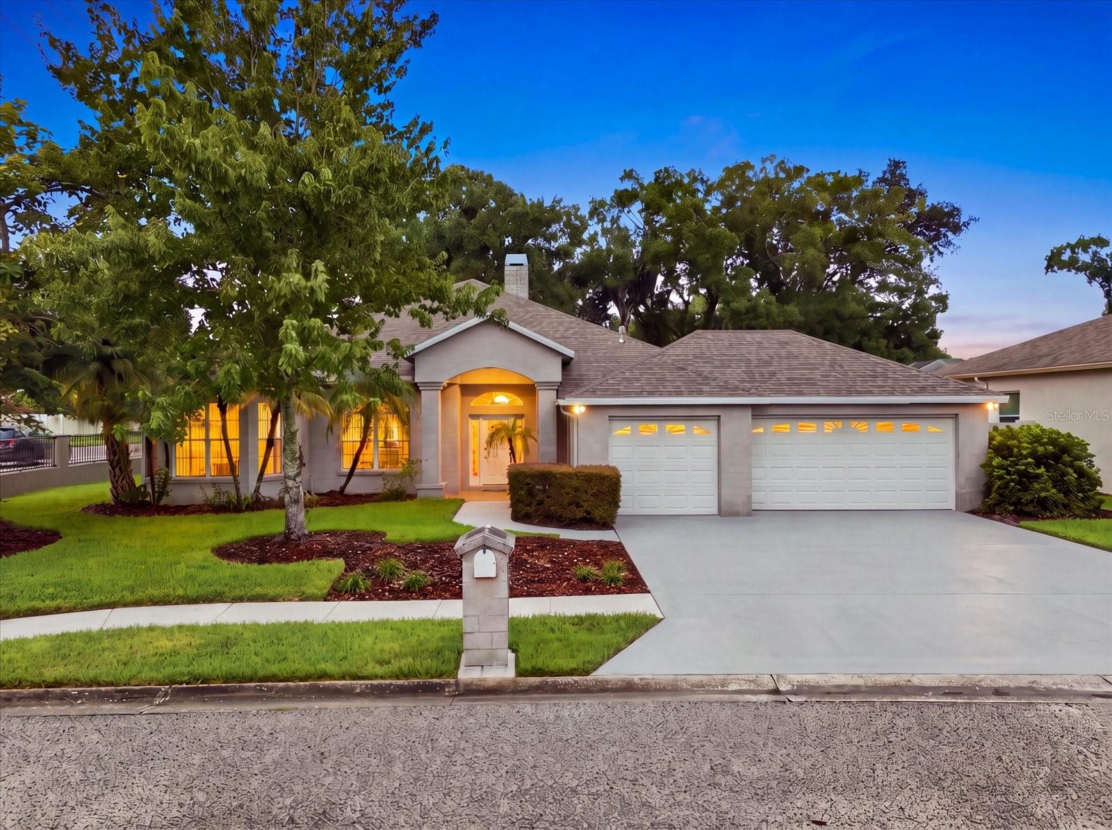 14902 DEVONSHIRE WOODS PL