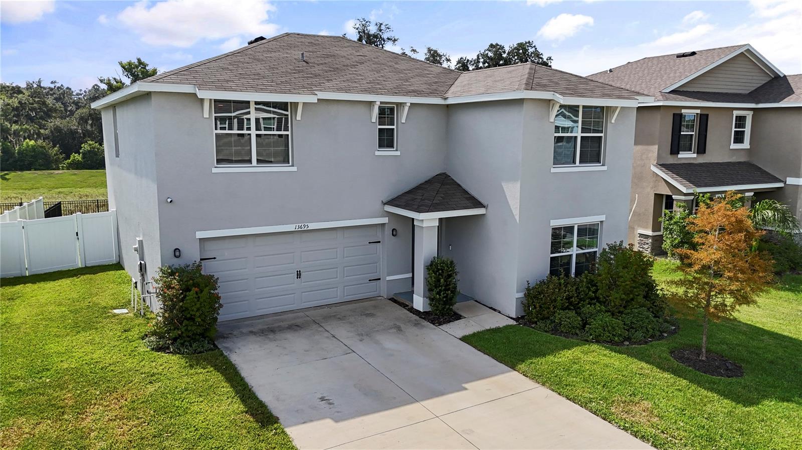 13695 WINEBERRY DR