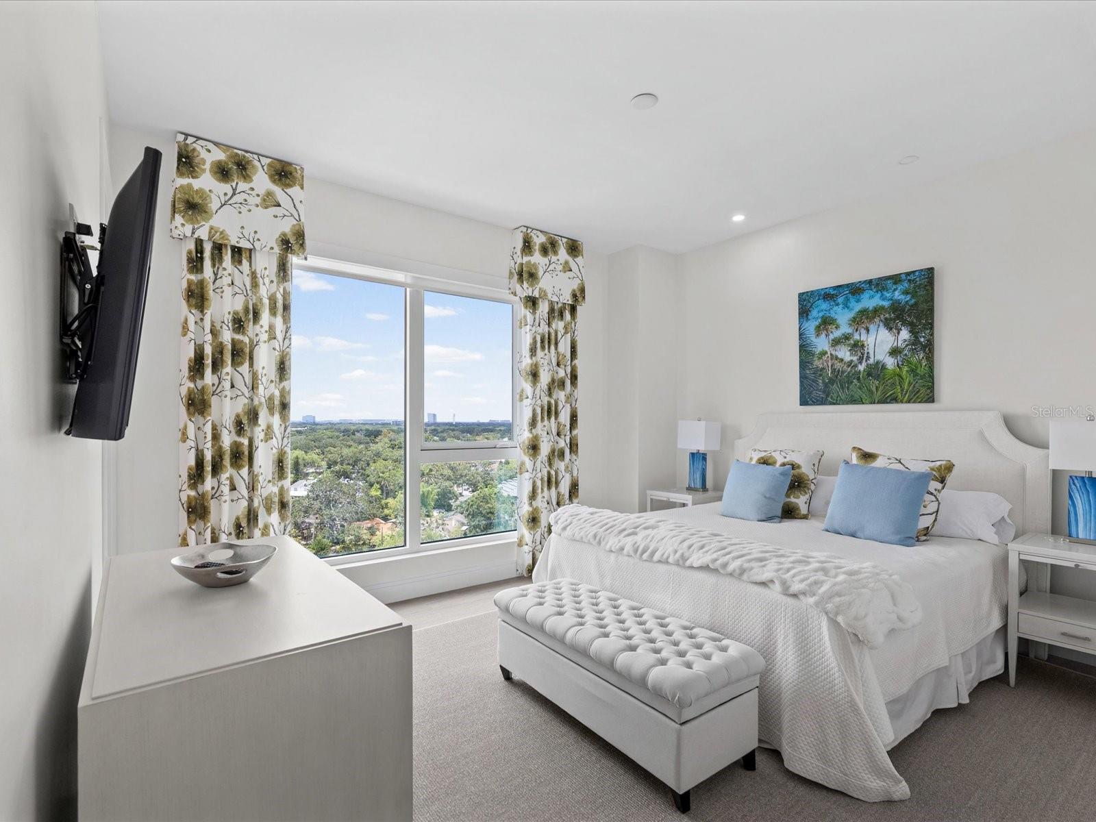 2619 BAYSHORE BLVD #900