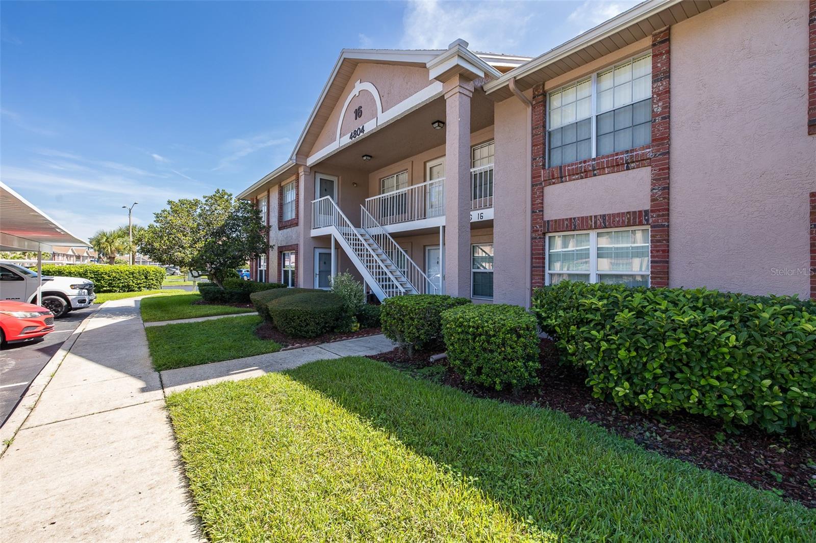 4804 MYRTLE OAK DR #13