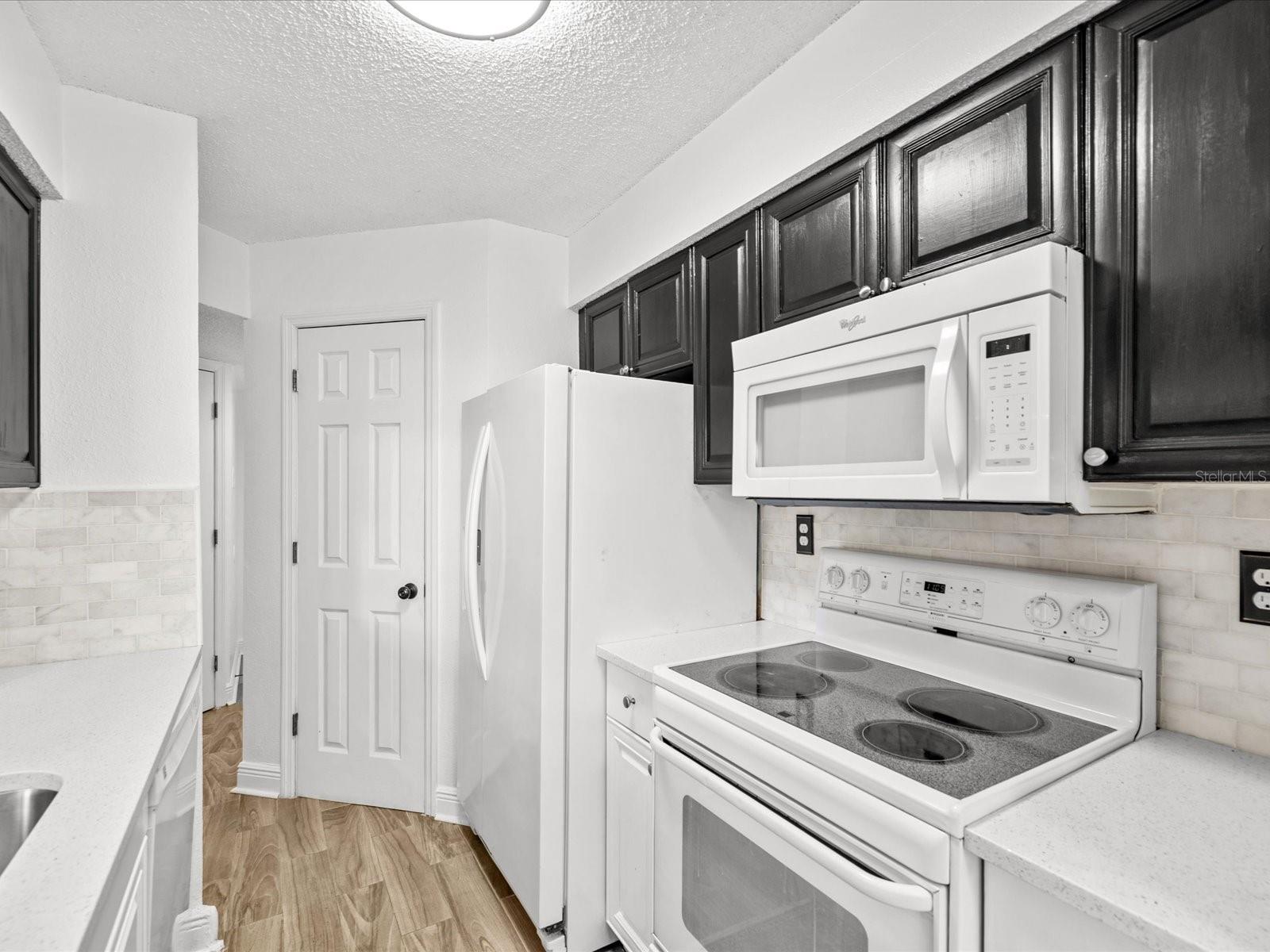 8653 MALLARD RESERVE DR #103