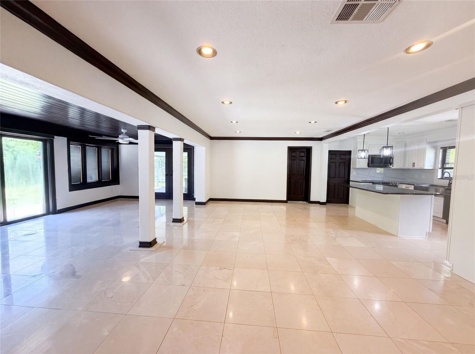 1515 S WEST SHORE BLVD