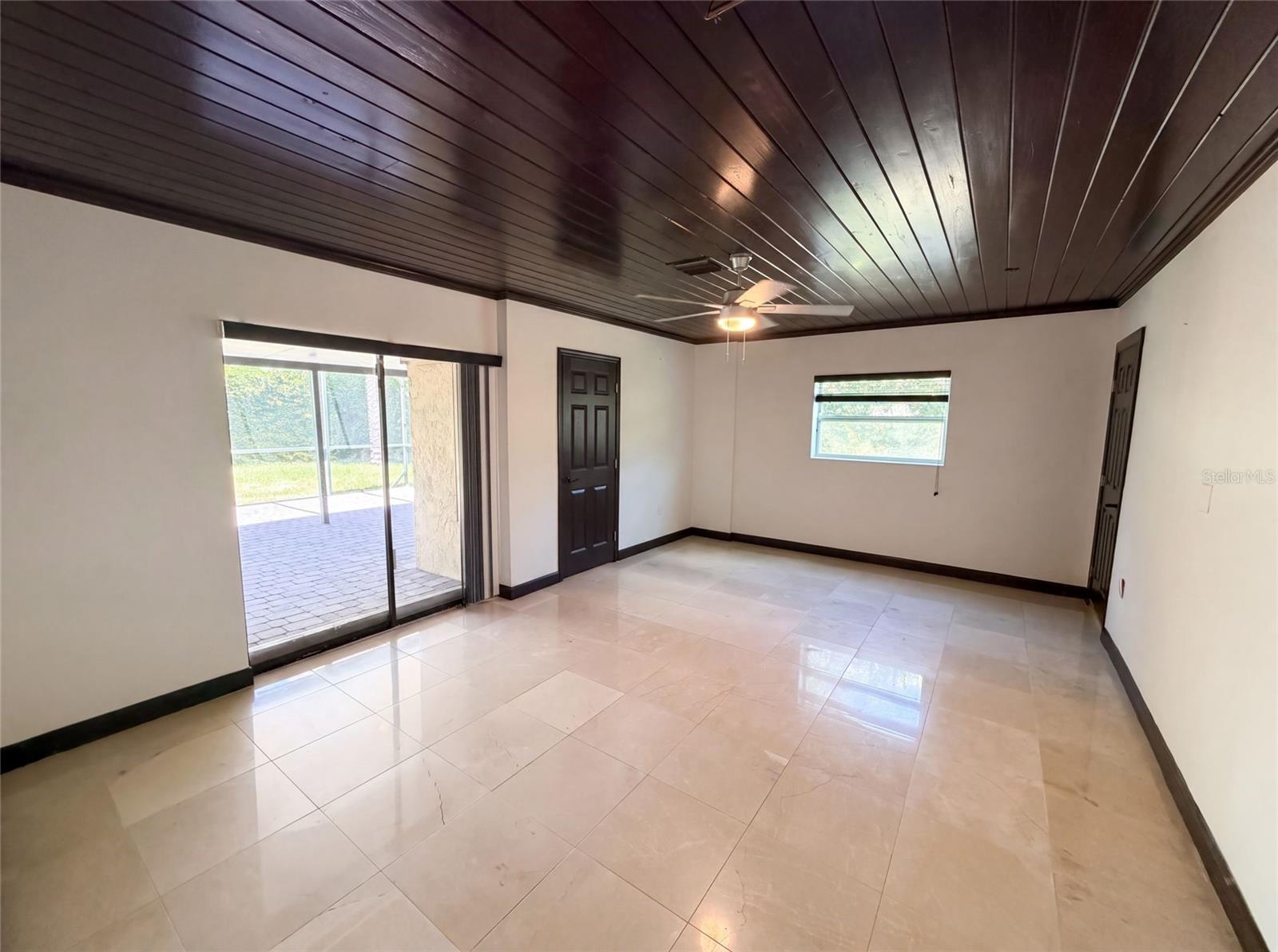 1515 S WEST SHORE BLVD