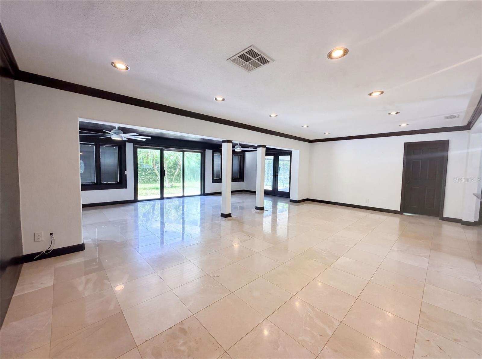 1515 S WEST SHORE BLVD