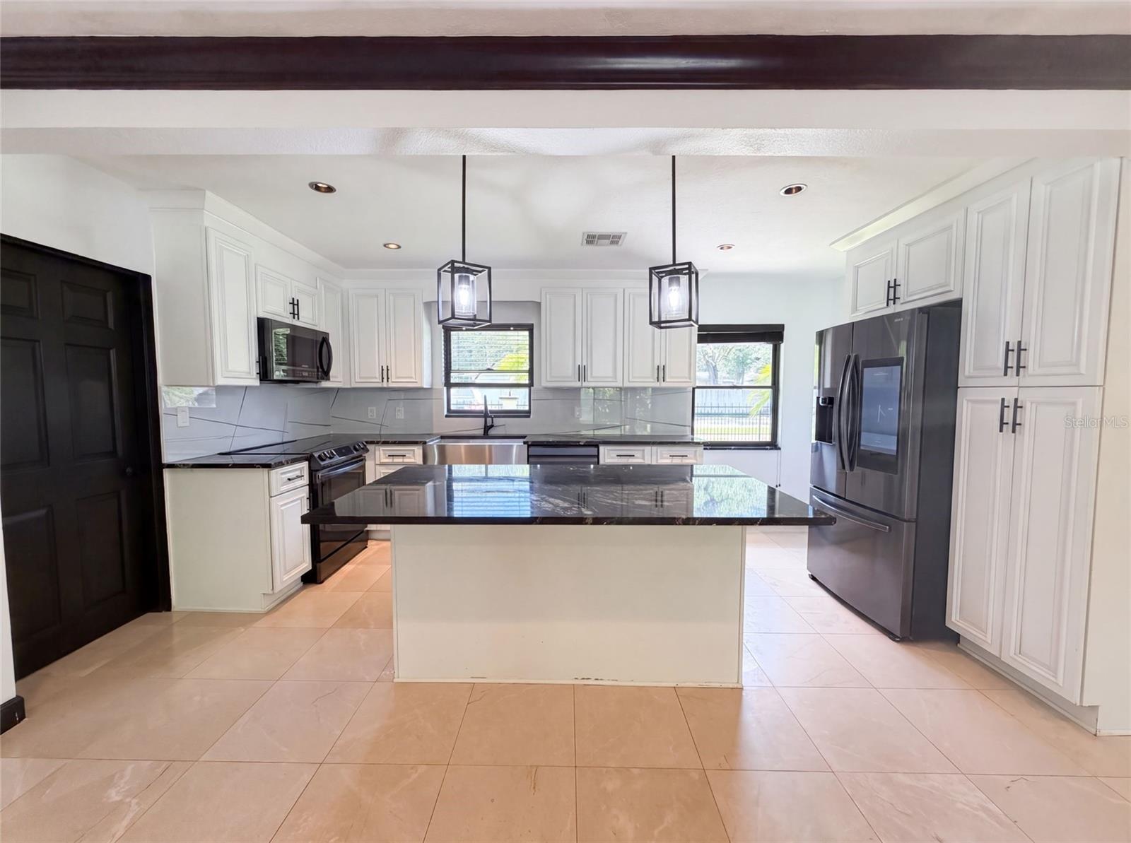 1515 S WEST SHORE BLVD