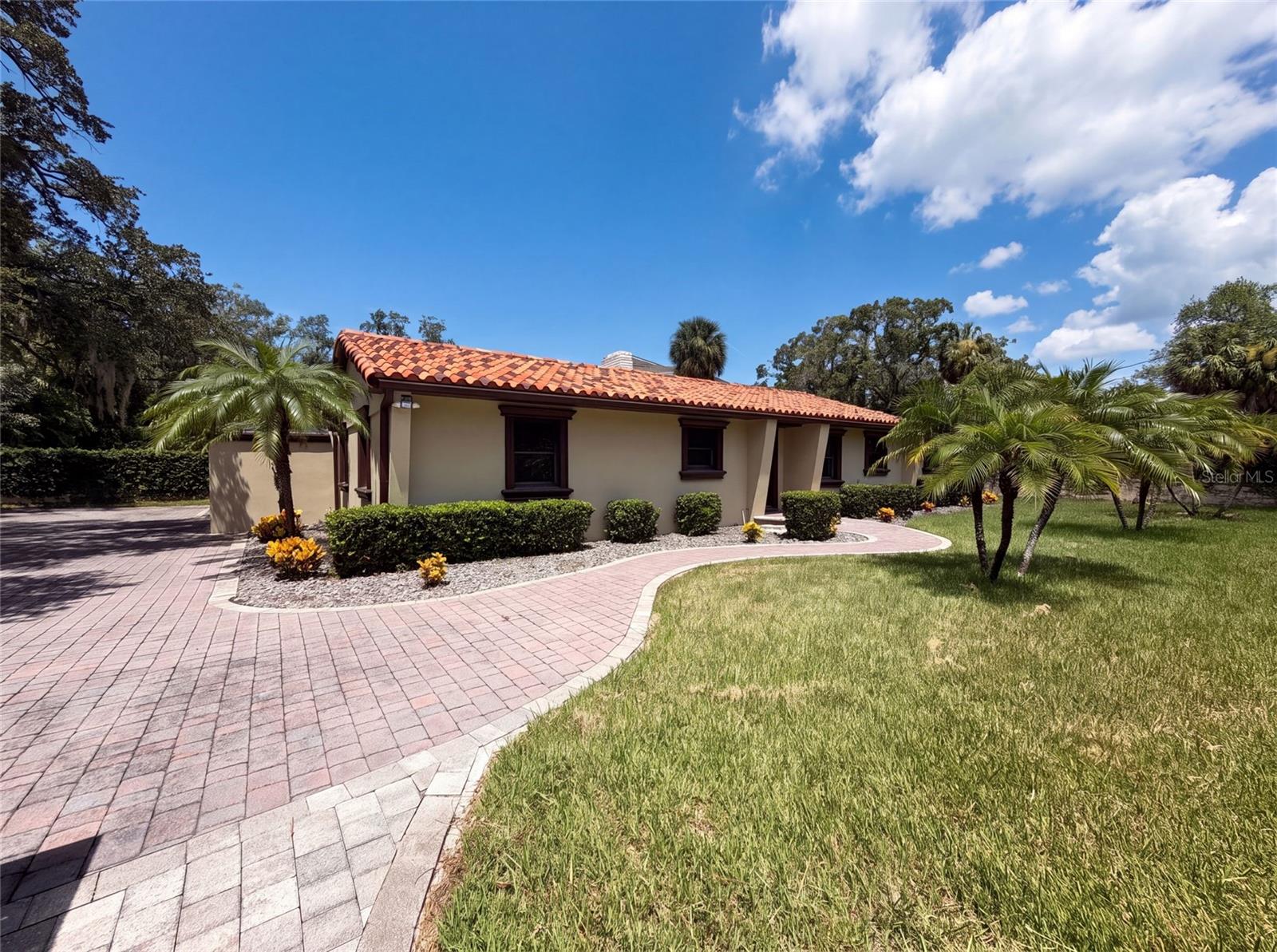 1515 S WEST SHORE BLVD