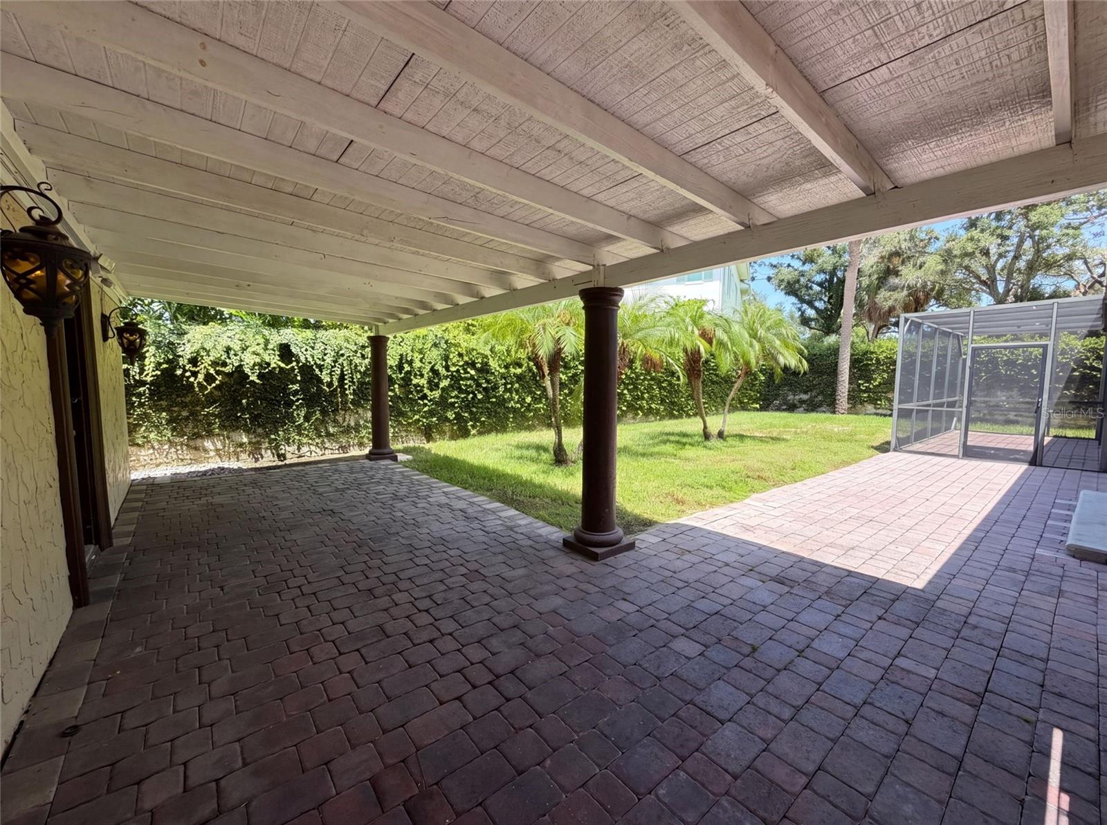 1515 S WEST SHORE BLVD