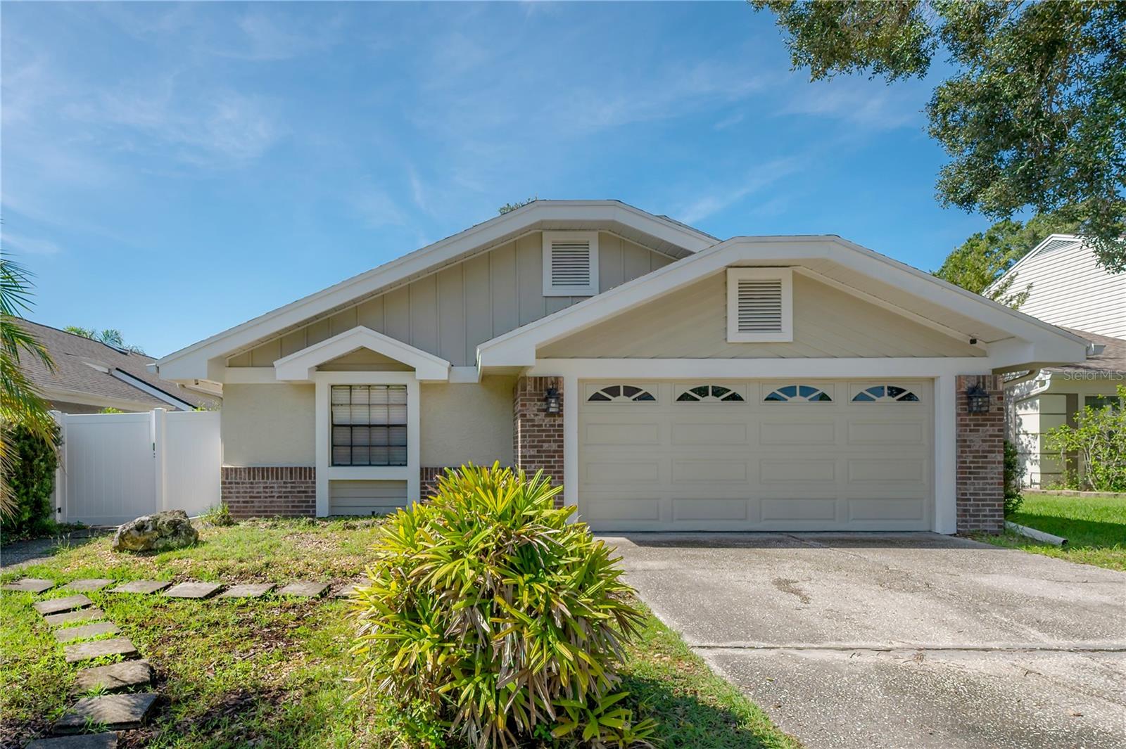 5026 Cypress Trace Dr, Tampa
