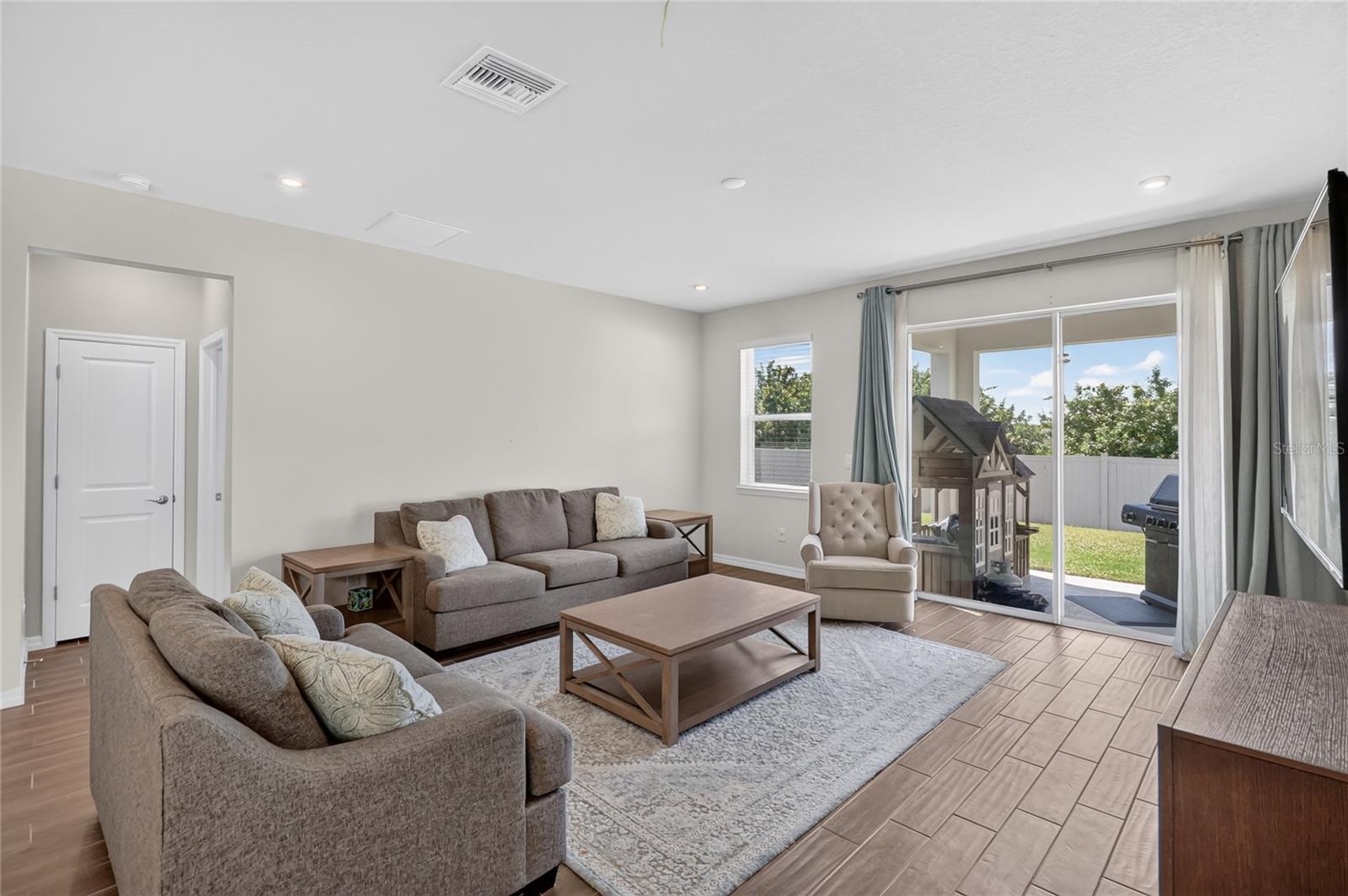 13520 PALMERA VISTA DR