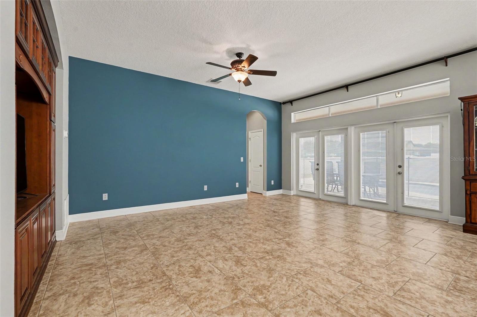 2605 RED FERN DR