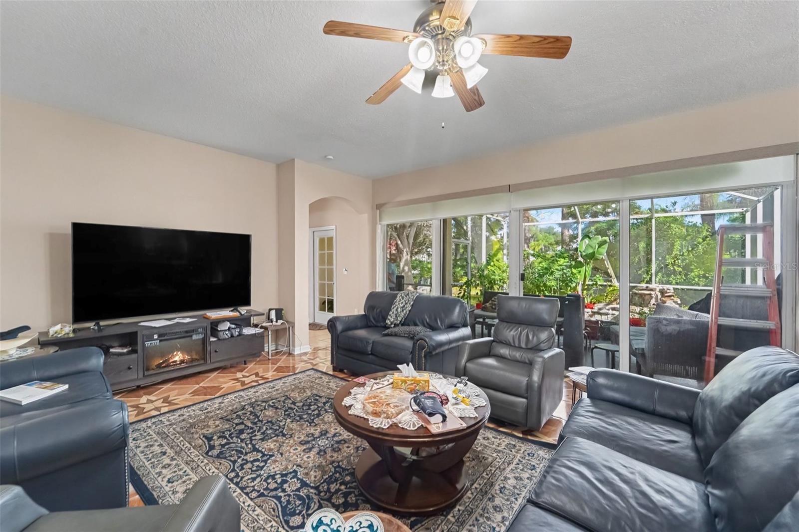 10409 CANARY ISLE DR