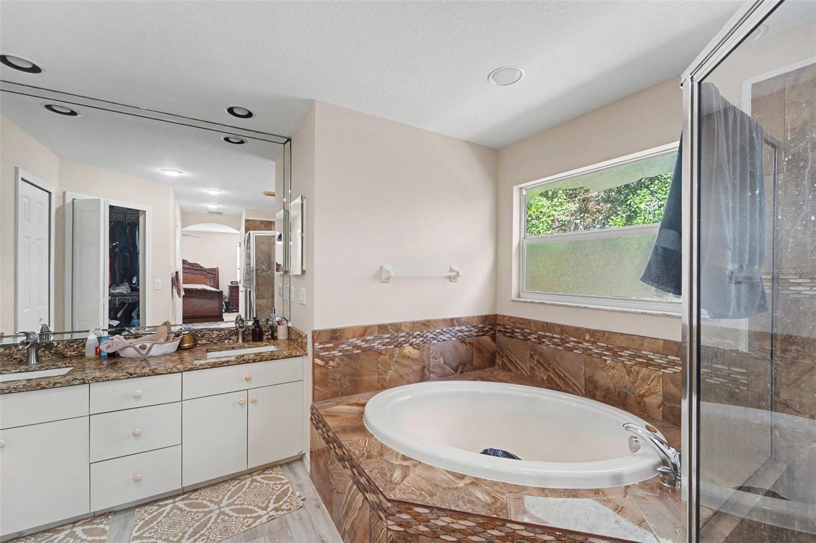 10409 CANARY ISLE DR
