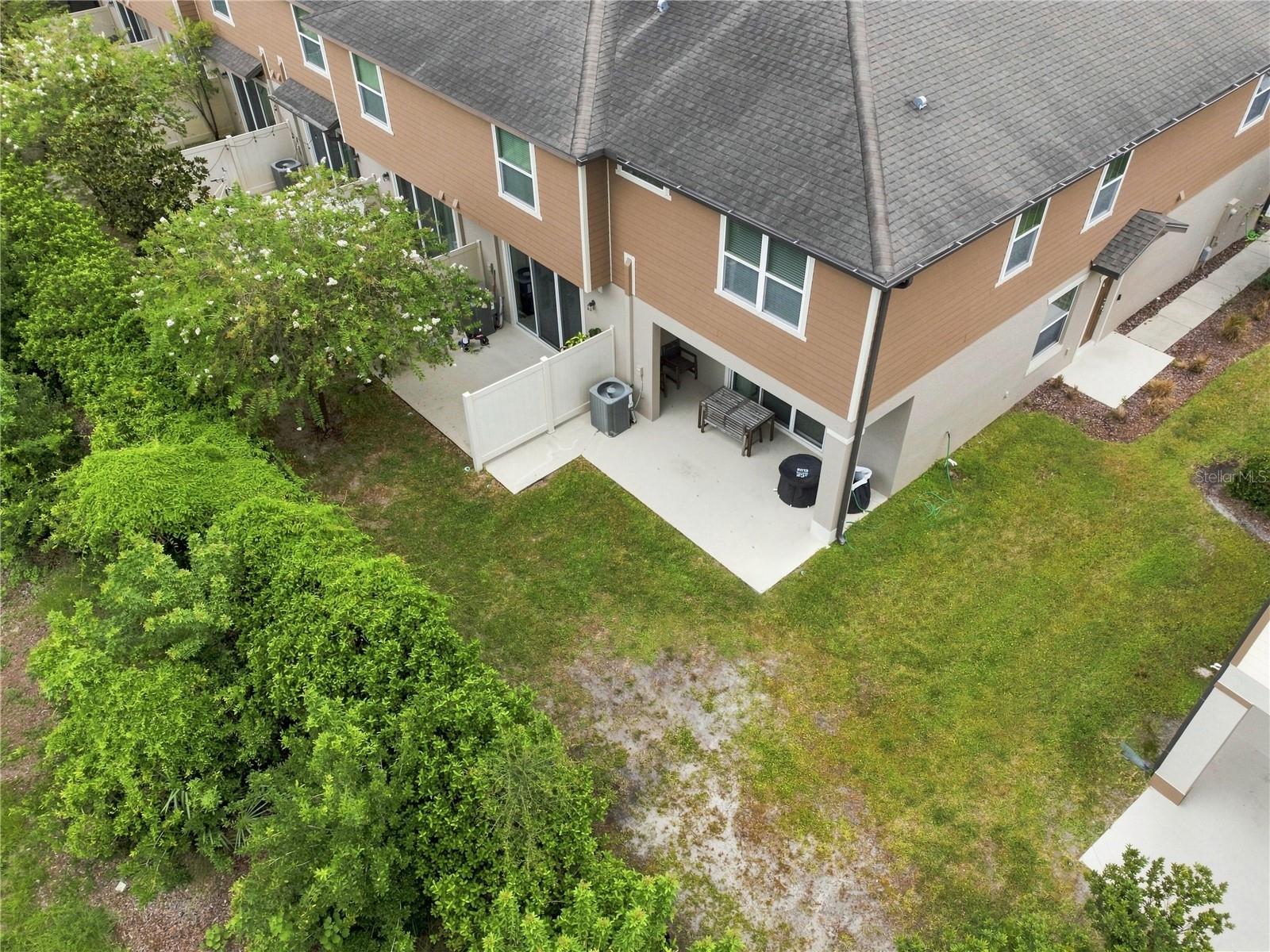9237 HILLCROFT DR